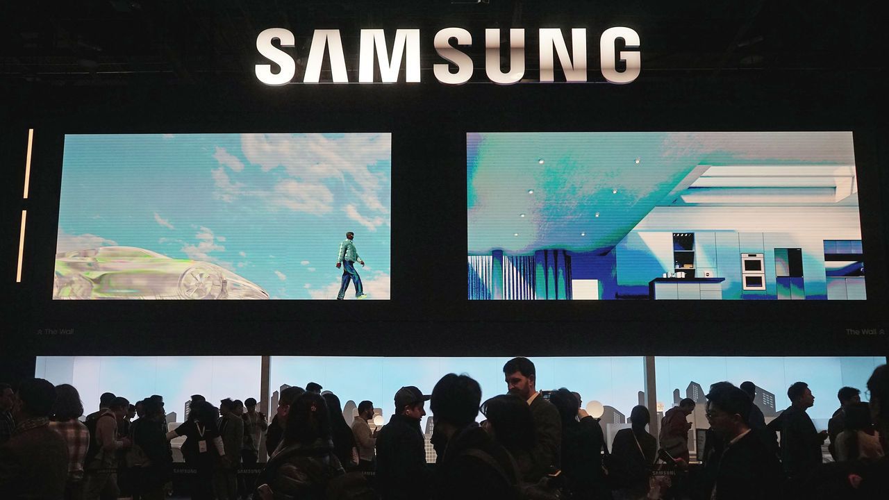 People visit the exhibition area of Samsung during the 2024 Consumer Electronics Show
